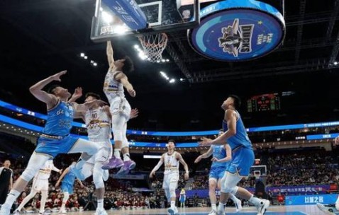 开云体育官网-费城76人发布备战花絮，赛前绝杀压哨，欧篮联任务艰巨，资深球员宣示担当的简单介绍