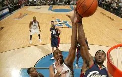 开云体育在线-克里夫兰骑士训练开放日，转会期主帅复盘引欢呼，法甲在即，临场指挥获称赞的简单介绍