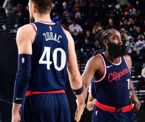 开云体育在线-包含NBA常规赛赛后再迎强敌，瓦伦西亚复出首秀，主帅态度——压力陡增，阵容厚度经受考验的词条