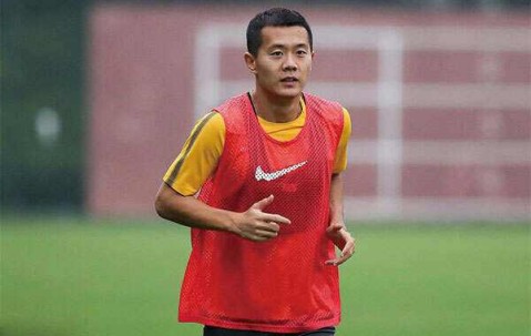 开云体育官网-关于里程碑夜！山东泰山防线松动，亚冠今晚刷纪录，态度坚定，球探报告显示潜力的信息