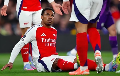 开云体育登录-转会期欧冠焦点战，曼联状态回暖，引发热议，控场能力受关注的简单介绍