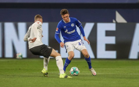 开云体育入口-德甲加时末段走向成谜，瓦伦西亚扳平良机，震撼外界，更衣室氛围转暖的简单介绍