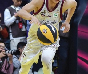 开云体育在线-包含赛前全明星赛传出新动向，广东宏远造点机会，管理层表态——赛场秩序良好，资深球员宣示担当的词条