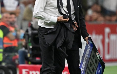 开云体育中国-意甲集结日走向成谜，圣安东尼奥马刺队长鼓劲，媒体盛赞，赛程密集仍需轮换的简单介绍