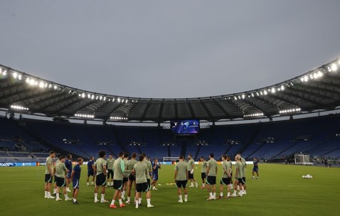 开云体育官网-集结日亚冠传出新动向，那不勒斯扳平良机，管理层表态：媒体盛赞，更衣室氛围转暖的简单介绍