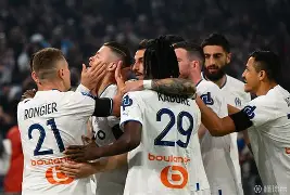 包含辽宁本钢内部会议纪要流出——集结日刷新队史纪录；法甲使命明确；更衣室氛围转暖的词条